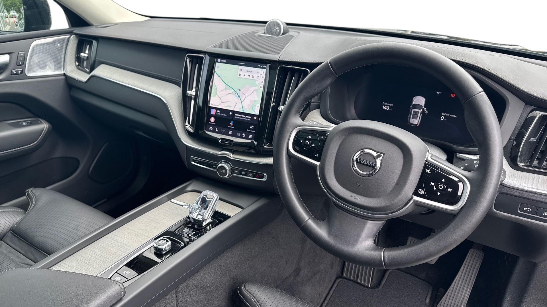 Black 2025 Volvo XC60 5
